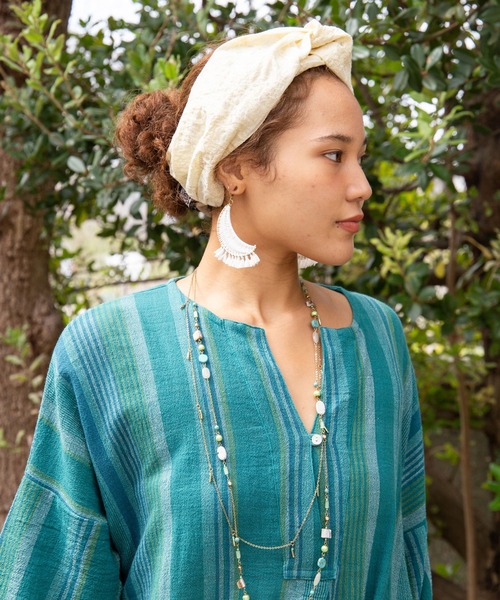 チャイハネ（チャイハネ）の「【チャイハネ】ノマドブレロスヌード＆ヘアバンド 2WAY（ヘアバンド・レディース・ネイビー/ベージュ/ホワイト・FREE）」の11枚目の写真