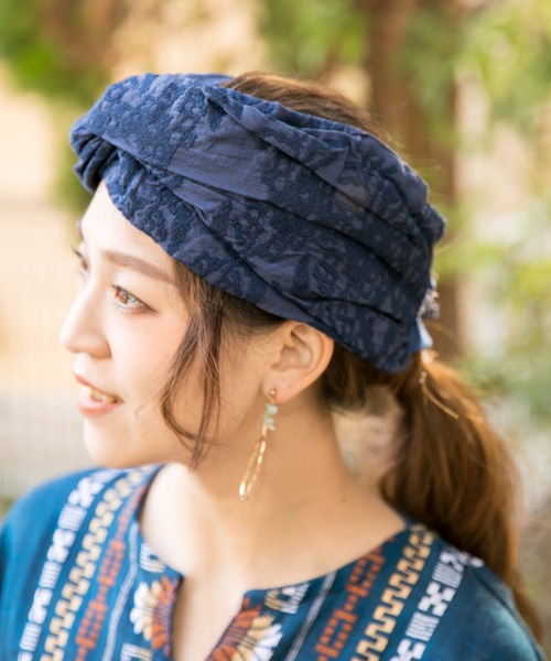 チャイハネ（チャイハネ）の「【チャイハネ】ノマドブレロスヌード＆ヘアバンド 2WAY（ヘアバンド・レディース・ネイビー/ベージュ/ホワイト・FREE）」の5枚目の写真