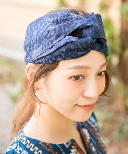 チャイハネ（チャイハネ）の「【チャイハネ】ノマドブレロスヌード＆ヘアバンド 2WAY（ヘアバンド・レディース・ネイビー/ベージュ/ホワイト・FREE）」の7枚目の写真