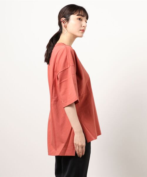 INED（イネド）の「ビッグTシャツ（Tシャツ/カットソー・レディース・オフホワイト/オレンジ/その他9/スミクロ・9号）」の17枚目の写真