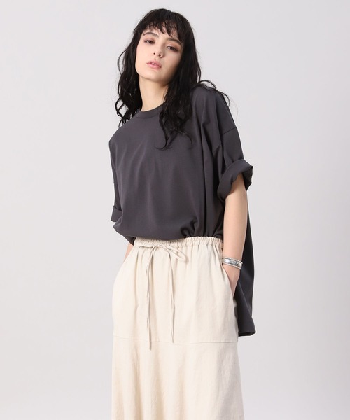 INED（イネド）の「ビッグTシャツ（Tシャツ/カットソー・レディース・オフホワイト/オレンジ/その他9/スミクロ・9号）」の2枚目の写真