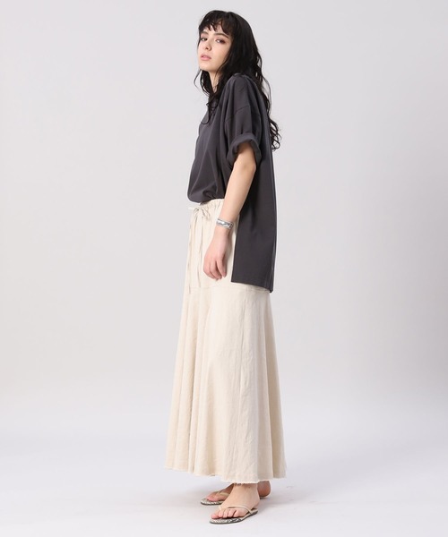 INED（イネド）の「ビッグTシャツ（Tシャツ/カットソー・レディース・オフホワイト/オレンジ/その他9/スミクロ・9号）」の7枚目の写真