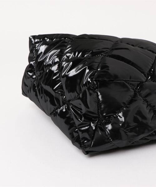 Casselini(キャセリーニ)の「ダイヤキルトボックストート(トートバッグ・レディース・ブラック/アイボリー・ONE SIZE)」の4枚目の写真