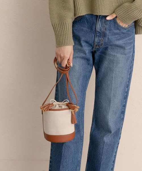 RODE SKO（ロデスコ）の「BELEN キャンバスミニバケツバッグ（ショルダーバッグ・レディース・ブラック/ブラウン・ONE）」の3枚目の写真