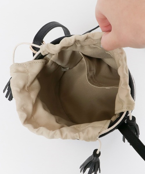RODE SKO（ロデスコ）の「BELEN キャンバスミニバケツバッグ（ショルダーバッグ・レディース・ブラック/ブラウン・ONE）」の21枚目の写真