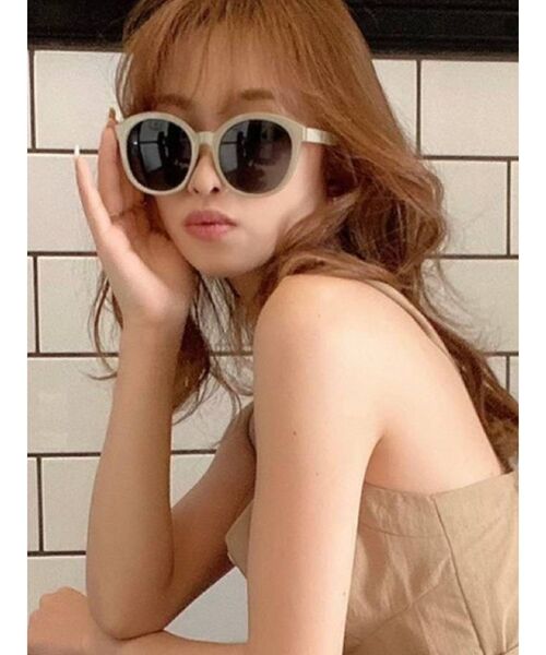 RESEXXY（リゼクシー）の「ボストンサングラス（サングラス・レディース・ブラック/ベージュ/ブラウン・FREE）」の3枚目の写真