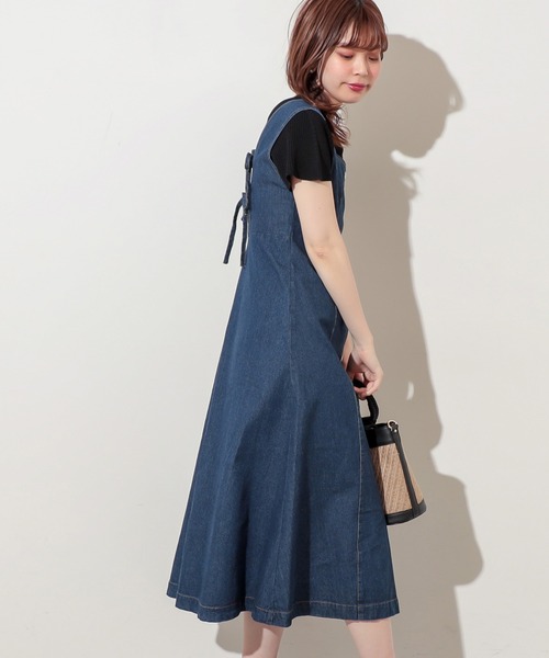 natural couture（ナチュラルクチュール）の「【WEB限定】バックリボンフロント釦フレアワンピース（ワンピース・レディース・オフホワイト/ブルー・FREE）」の9枚目の写真