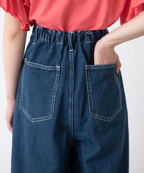 MERLOT（メルロー）の「ヘビーツイル＆デニムワイドパンツ（デニムパンツ・レディース・インディゴブルー/ナチュラル・FREE）」の6枚目の写真