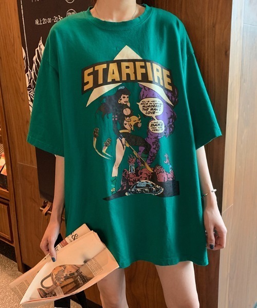 ACT（アクト）の「【ACT -fascination design-】オーバーサイズ　カレッジプリントTシャツ（Tシャツ/カットソー・レディース・ホワイト/ライトグレー/グレー/グリーン・FREE）」の4枚目の写真