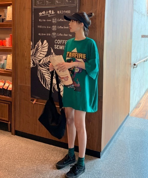 ACT（アクト）の「【ACT -fascination design-】オーバーサイズ　カレッジプリントTシャツ（Tシャツ/カットソー・レディース・ホワイト/ライトグレー/グレー/グリーン・FREE）」の11枚目の写真