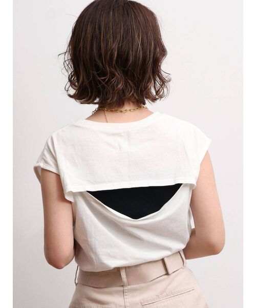 Ungrid(アングリッド)の「バックオープンデザインタンクトップ(タンクトップ・レディース・ブラック/ブラウン/オフホワイト・FREE)」の2枚目の写真