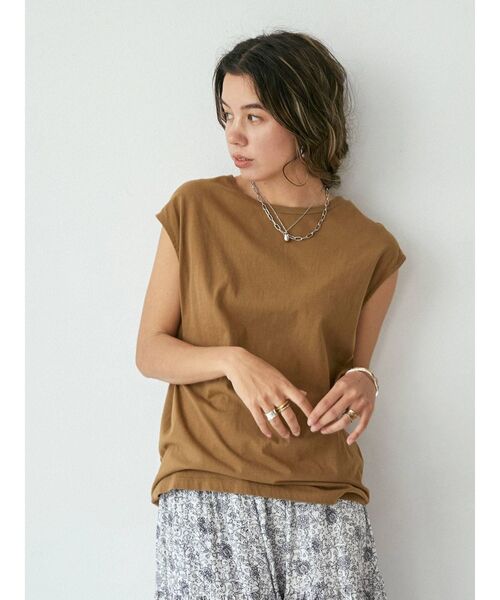 Ungrid(アングリッド)の「バックオープンデザインタンクトップ(タンクトップ・レディース・ブラック/ブラウン/オフホワイト・FREE)」の9枚目の写真