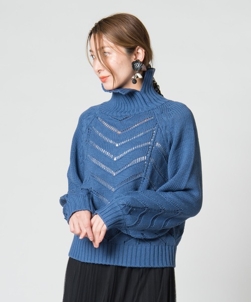 LAYMEE(レイミー)の「Torenia turtle knit / トレニアタートルニット(ニット/セーター・レディース・ブルー/アイボリー/ブラウン・FREE)」の2枚目の写真