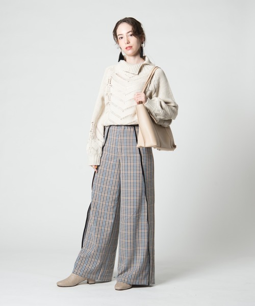 LAYMEE(レイミー)の「Torenia turtle knit / トレニアタートルニット(ニット/セーター・レディース・ブルー/アイボリー/ブラウン・FREE)」の4枚目の写真