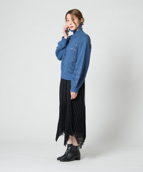 LAYMEE(レイミー)の「Torenia turtle knit / トレニアタートルニット(ニット/セーター・レディース・ブルー/アイボリー/ブラウン・FREE)」の7枚目の写真