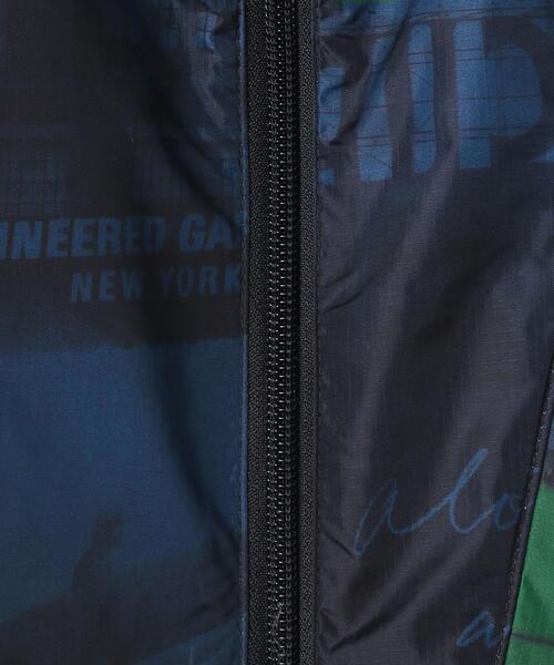Engineered Garments（エンジニアードガーメンツ）の「＜Engineered Garments（エンジニアド ガーメンツ）＞ K-WAY プリント ブルゾン■■■（ブルゾン・メンズ・ネイビー・LARGE/MEDIUM）」の6枚目の写真