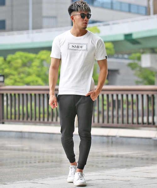 SOMEDIFF(サムディフ)の「【SOMEDIFF】オリジナルペイズリーBOXロゴ半袖Tシャツ ストレッチTEE メンズ(Tシャツ/カットソー・メンズ・ブラック/ホワイト・XL/XXL/L/M)」の5枚目の写真