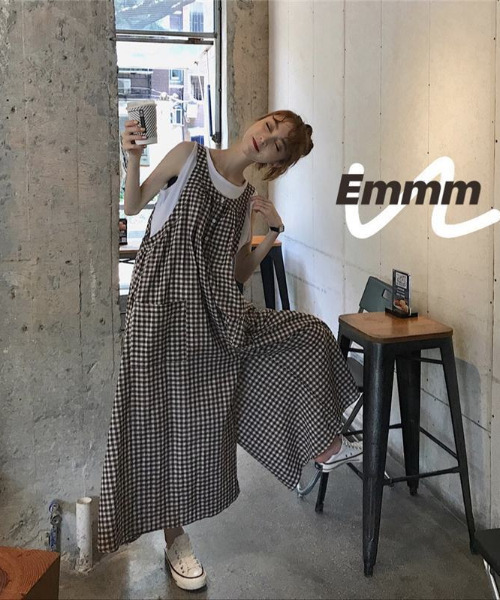 emi+（エミプラス）の「ギンガムチェックワイドサロペット（サロペット/オーバーオール・レディース・ブラック/ブラウン・S/M/L）」の5枚目の写真