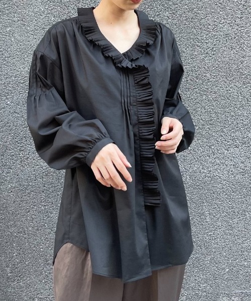 CASA FLINE(カーサフライン)の「フリルプリーツピンタックブラウス(シャツ/ブラウス・レディース・ホワイト/ブラック/ネイビー・FREE)」の2枚目の写真