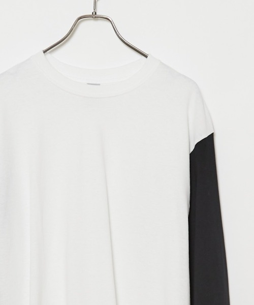 CIAOPANIC（チャオパニック）の「リメイク袖配色ビッグシルエットロングスリーブTシャツ/WEB限定（Tシャツ/カットソー・メンズ・ホワイト系その他/ホワイト×ブラック/ホワイト×グリーン/ホワイト×グレー/ホワイト×パープル/ホワイト×ピンク/ブラック系その他/ブラック×ホワイト/グレー/ベージュ系その他/ベージュ×ブラック/グリーン/パープル/ピンク・MEDIUM/LARGE/X-LARGE/XX-LARGE）」の3枚目の写真