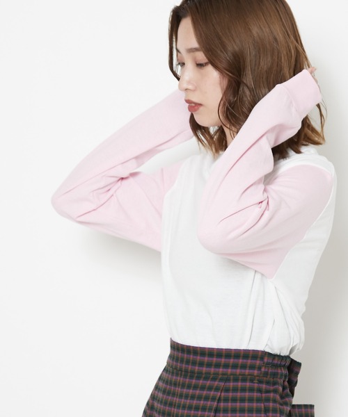 CIAOPANIC（チャオパニック）の「リメイク袖配色ビッグシルエットロングスリーブTシャツ/WEB限定（Tシャツ/カットソー・メンズ・ホワイト系その他/ホワイト×ブラック/ホワイト×グリーン/ホワイト×グレー/ホワイト×パープル/ホワイト×ピンク/ブラック系その他/ブラック×ホワイト/グレー/ベージュ系その他/ベージュ×ブラック/グリーン/パープル/ピンク・MEDIUM/LARGE/X-LARGE/XX-LARGE）」の7枚目の写真