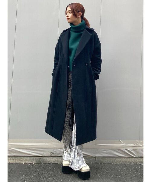 EMODA(エモダ)の「ワイドネックショートニット(ニット/セーター・レディース・アイボリー/ブラック/グリーン/マスタード・FREE)」の16枚目の写真