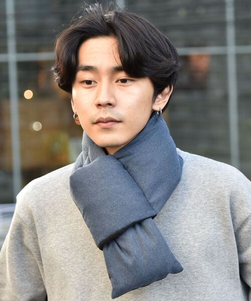 TAION（タイオン）の「SHIPS: LIMONTA EAST ダウン マフラー（マフラー・メンズ・チャコールグレー/ネイビー/グレー/ブルー・ONE SIZE）」の5枚目の写真