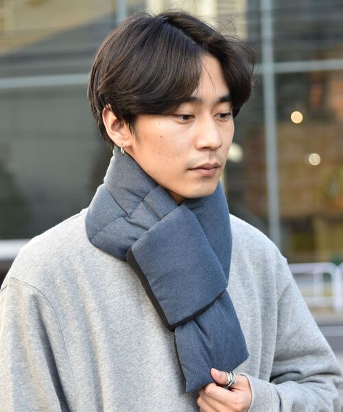 TAION（タイオン）の「SHIPS: LIMONTA EAST ダウン マフラー（マフラー・メンズ・チャコールグレー/ネイビー/グレー/ブルー・ONE SIZE）」の6枚目の写真