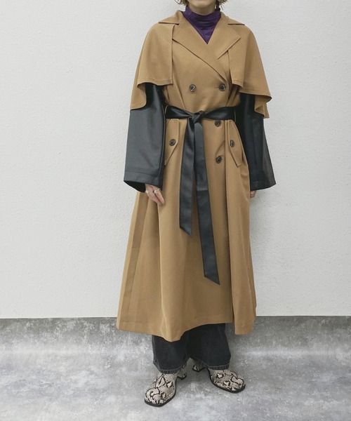kivi(キヴィ)の「バリアスケープトレンチコート(トレンチコート・レディース・ベージュ/グリーン・FREE)」の3枚目の写真