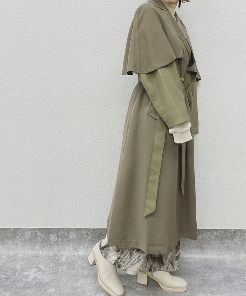 kivi(キヴィ)の「バリアスケープトレンチコート(トレンチコート・レディース・ベージュ/グリーン・FREE)」の4枚目の写真