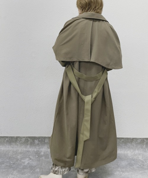 kivi(キヴィ)の「バリアスケープトレンチコート(トレンチコート・レディース・ベージュ/グリーン・FREE)」の17枚目の写真