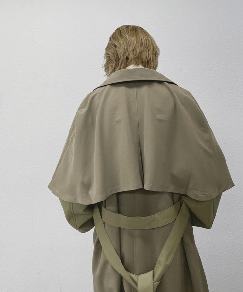 kivi(キヴィ)の「バリアスケープトレンチコート(トレンチコート・レディース・ベージュ/グリーン・FREE)」の7枚目の写真