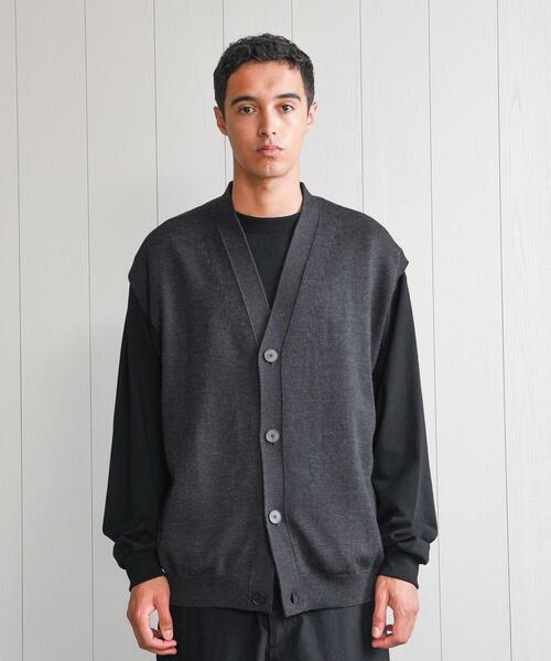 H　BEAUTY&YOUTH UNITED ARROWS（エイチビューティーアンドユースユナイテッドアローズ）の「＜H＞SOLID WOOL 9GAUGE V NECK VEST/ベスト（ベスト・メンズ・ネイビー/ダークグレー・M/S/L）」の3枚目の写真