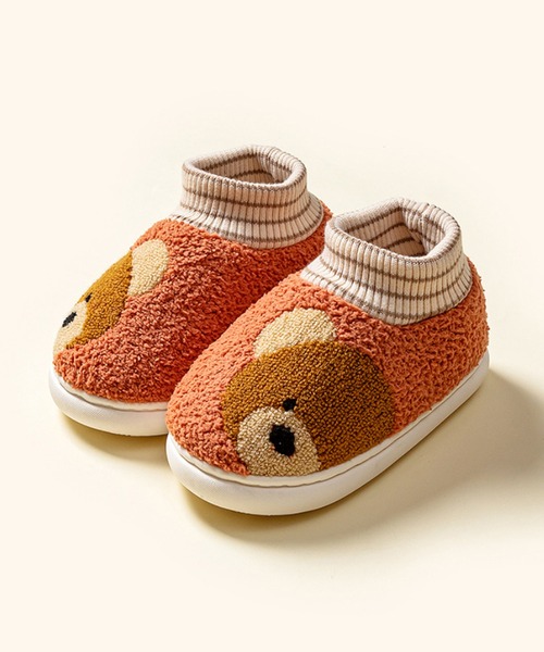 aimoha(アイモハ)の「【aimoha-KIDS-】【定番】激かわいいクマ模様ボアルームシューズ(ルームシューズ/スリッパ・キッズ・イエロー/ピンク/ブラウン/オレンジ・16/14/18/22/20/21)」の4枚目の写真