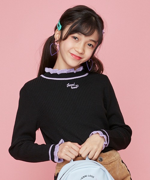 JENNI love（ジェニィラブ）の「ウォッシャブルネックフリルニット（ニット/セーター・キッズ・ピンク/グレー/ブラック・130cm/140cm/150cm/160cm）」の2枚目の写真