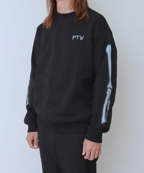 FTW（エフティダブリュー）の「FTW BONE PIGMENT CREWNECK SWEAT