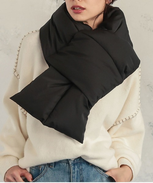 KOBE LETTUCE（コウベレタス）の「中綿ボリュームストール（マフラー・レディース・オリーブ/チャコール/イエロー/アイボリー/ブラック・FREE）」の3枚目の写真