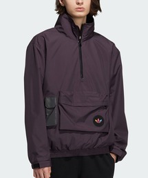 adidas（アディダス）の「プレミアム ウーブン長袖ハーフジップ