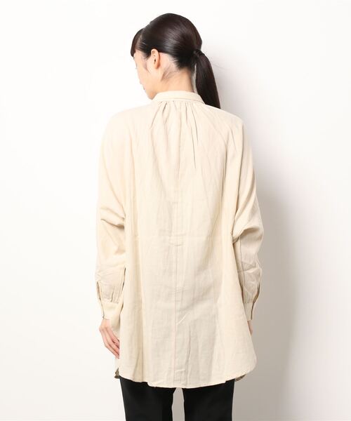 Samansa Mos2（サマンサ モスモス）の「チュニック（シャツ/ブラウス・レディース・オフホワイト/キナリ/ブラック・ﾌﾘ-）」の4枚目の写真