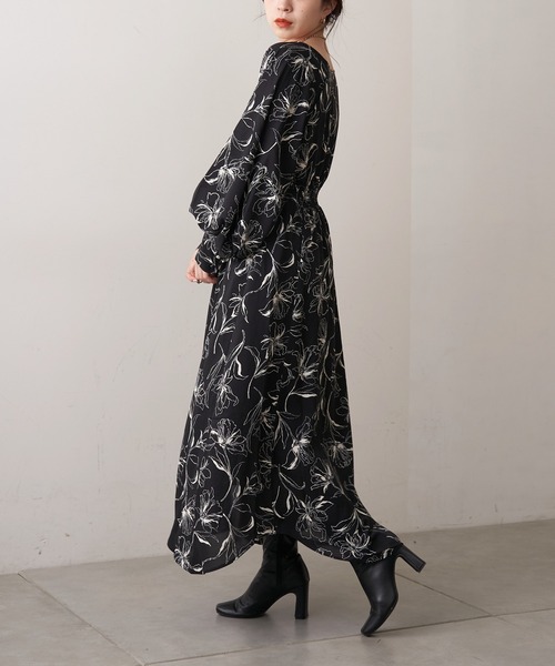 Chico（チコ）の「ラインフラワーイレヘムロングワンピース（ワンピース・レディース・ブラック/グリーン/アイボリー・FREE）」の21枚目の写真