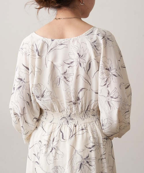 Chico（チコ）の「ラインフラワーイレヘムロングワンピース（ワンピース・レディース・ブラック/グリーン/アイボリー・FREE）」の9枚目の写真