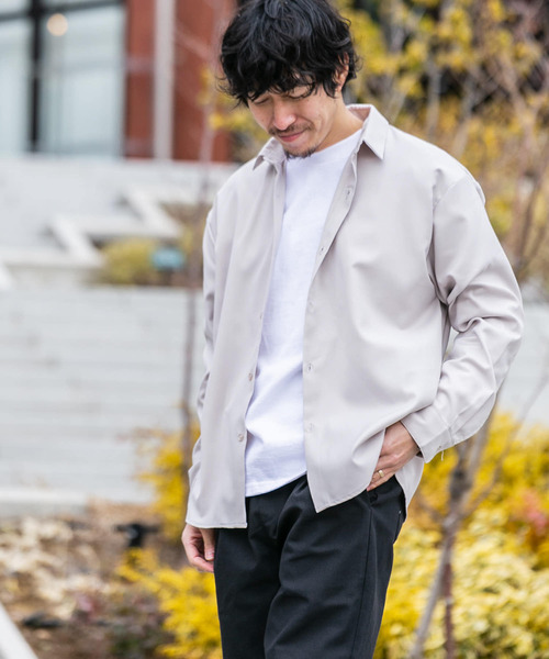 ITEMS URBANRESEARCH（アイテムズ アーバンリサーチ）の「TR レギュラーカラー長袖シャツ（シャツ/ブラウス・メンズ・ブラック/グレー/オフホワイト・MEDIUM/LARGE）」の11枚目の写真