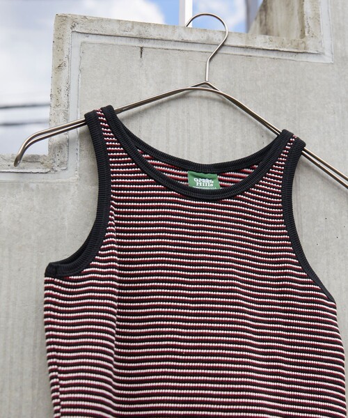 FREAK'S STORE(フリークスストア)の「▽【WEB限定】GREEN HILLS×FREAK'S STORE/グリーンヒルズ ボーダーワッフルタンクトップ(タンクトップ・レディース・ブラック/レッド/オフホワイト/ホワイト×グリーン/ホワイト×ブラック/ベージュ×ブラック・フリ-)」の6枚目の写真