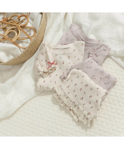 apres les cours(アプレレクール)の「ワッフルパジャマ 5分丈(ボタニカル柄・さくらんぼ柄)(ルームウェア/パジャマ・キッズ・キナリ/アイボリー/ラベンダー/ピンク・100/80/90/110/120/130)」の9枚目の写真