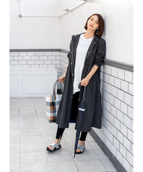 STYLE DELI（スタイルデリ）の「晴雨兼用フード付きレインコート（その他アウター・レディース・スミクロ/ベージュ系その他・FREE）」の8枚目の写真