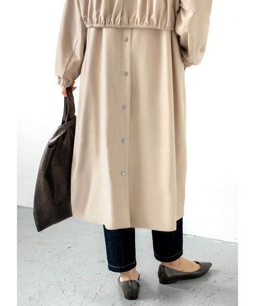 STYLE DELI（スタイルデリ）の「晴雨兼用フード付きレインコート（その他アウター・レディース・スミクロ/ベージュ系その他・FREE）」の5枚目の写真