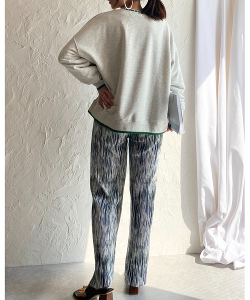 She's Closet（シーズクローゼット）の「裏毛ビッグシルエット襟ロゴプリント配色長袖プルオーバースウェット（スウェット・レディース・ブラック/アイボリー/ミント/オートミール・FREE）」の14枚目の写真