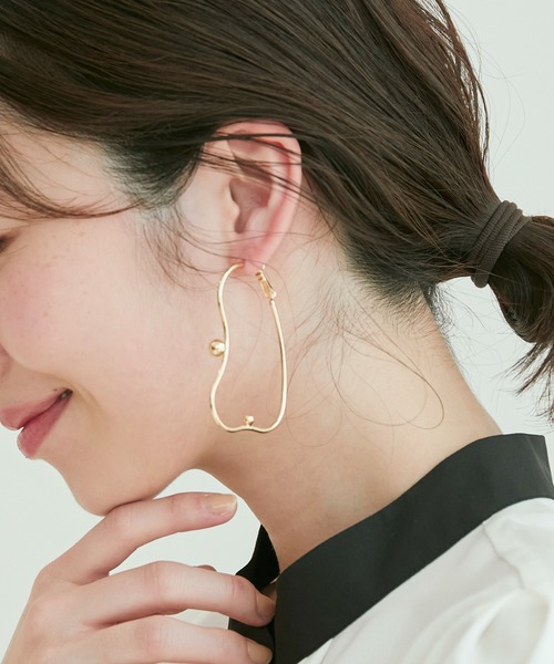 VIS（ビス）の「メタルラインピアス（ピアス（両耳用）・レディース・シルバー/ゴールド/ホワイト・FREE）」の13枚目の写真