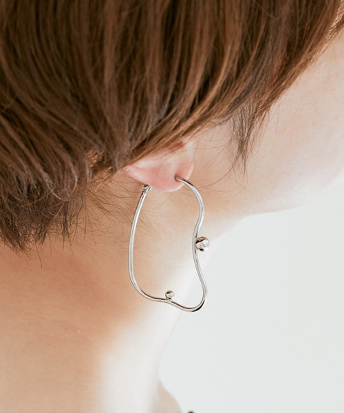 VIS（ビス）の「メタルラインピアス（ピアス（両耳用）・レディース・シルバー/ゴールド/ホワイト・FREE）」の10枚目の写真