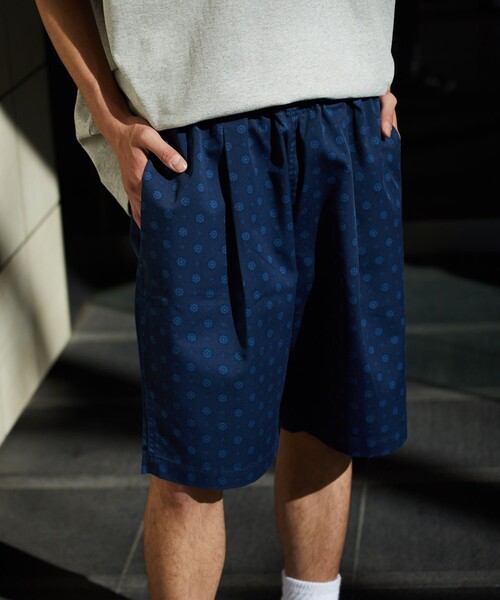 FREAK'S STORE（フリークスストア）の「イージー ショーツ/イージーウェア（その他パンツ・メンズ・ブラック系その他/ブラック系その他2/グレイッシュベージュ/ベージュ系その他/ブルー系その他/ブラック/グレー/ブラウン/ベージュ/グリーン/オリーブ/ネイビー/ダークグレー/サックスブルー/ブルー/ベージュ系その他2・LARGE/SMALL/MEDIUM）」の4枚目の写真